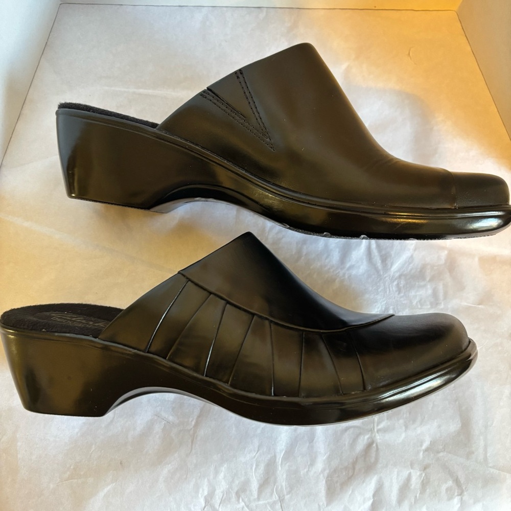 Clarks Bendables slides Shoes Women’s Size 8.5 M Mule Clog Black Leather - Picture 4 of 7